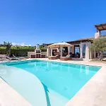 Flora Sea View Holiday home Punta de su Torrione