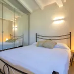 Holiday home Flora Sea View Punta de su Torrione