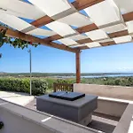 Flora Sea View *